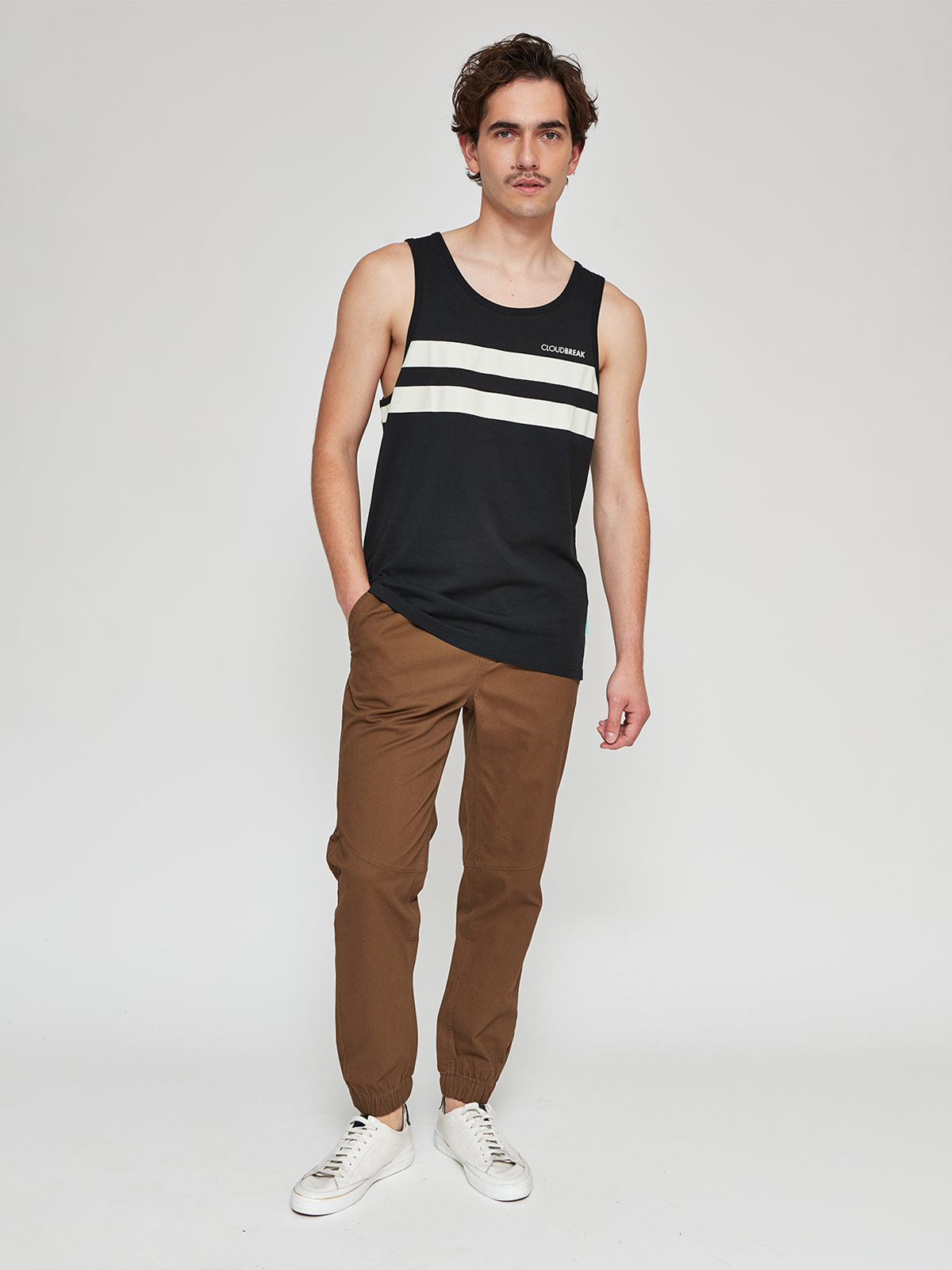 POLERA HOMBRE CLOUDBREAK ALGODÓN SIN MANGAS FRANJAS - 4