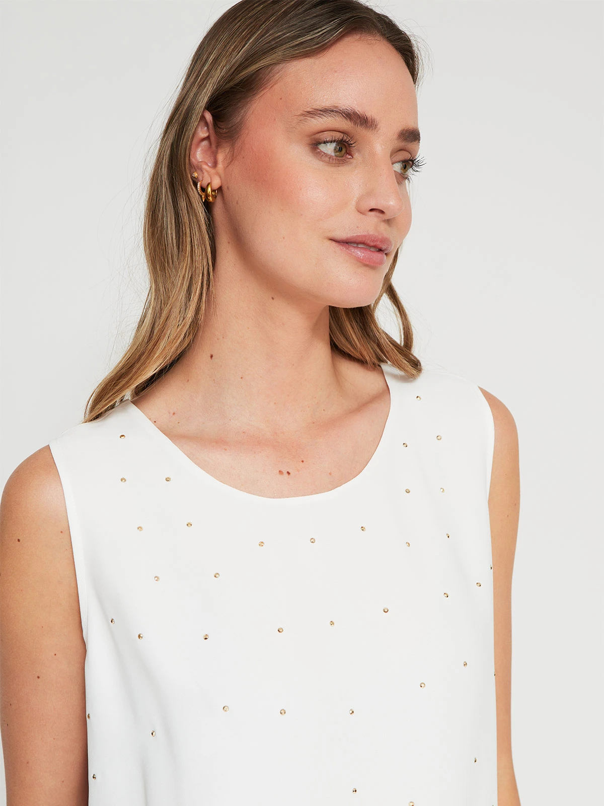 BLUSA MUJER CACHAREL SIN MANGAS TACHAS - 3