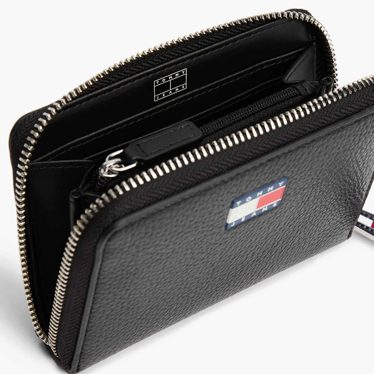 BILLETERA TOMMY HILFIGER AW0AW17584BDS - 4
