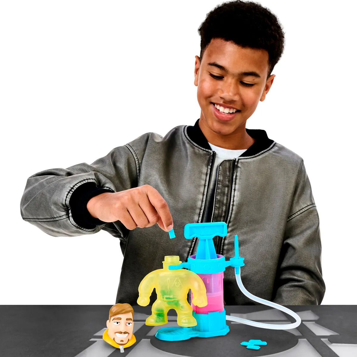 FIGURA DE ACCIÓN MOOSE TOYS MR BEAST LAB SET CREADOR DE HÉROES - 3