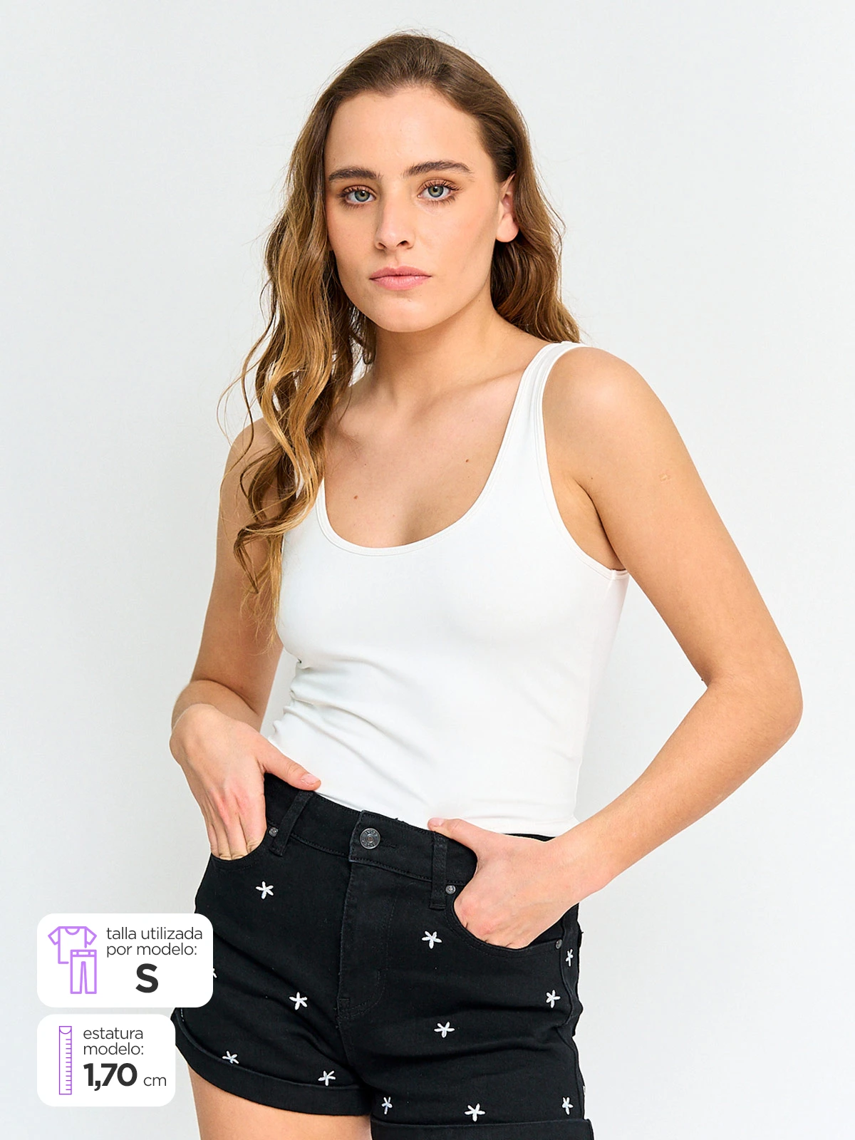 POLERA MUJER INDEX SIN MANGAS BÁSICA