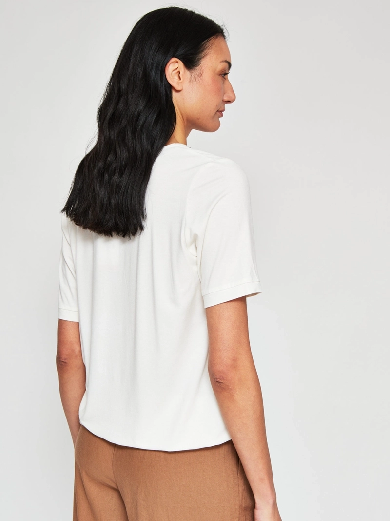 POLERA MUJER AZIZ MANGA CORTA - 2
