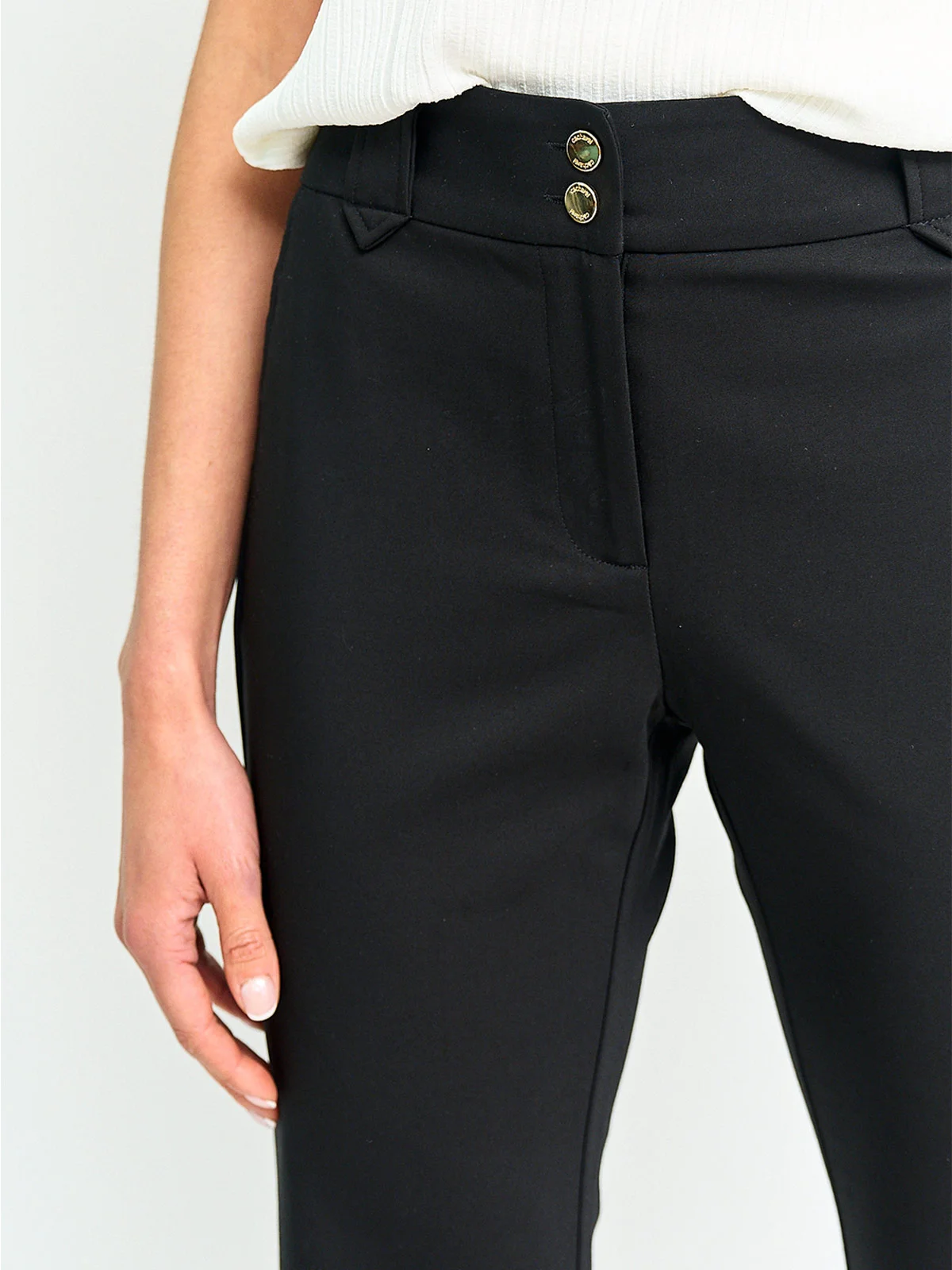 PANTALÓN MUJER CACHAREL ALGODÓN CAPRI BOTONES - 3