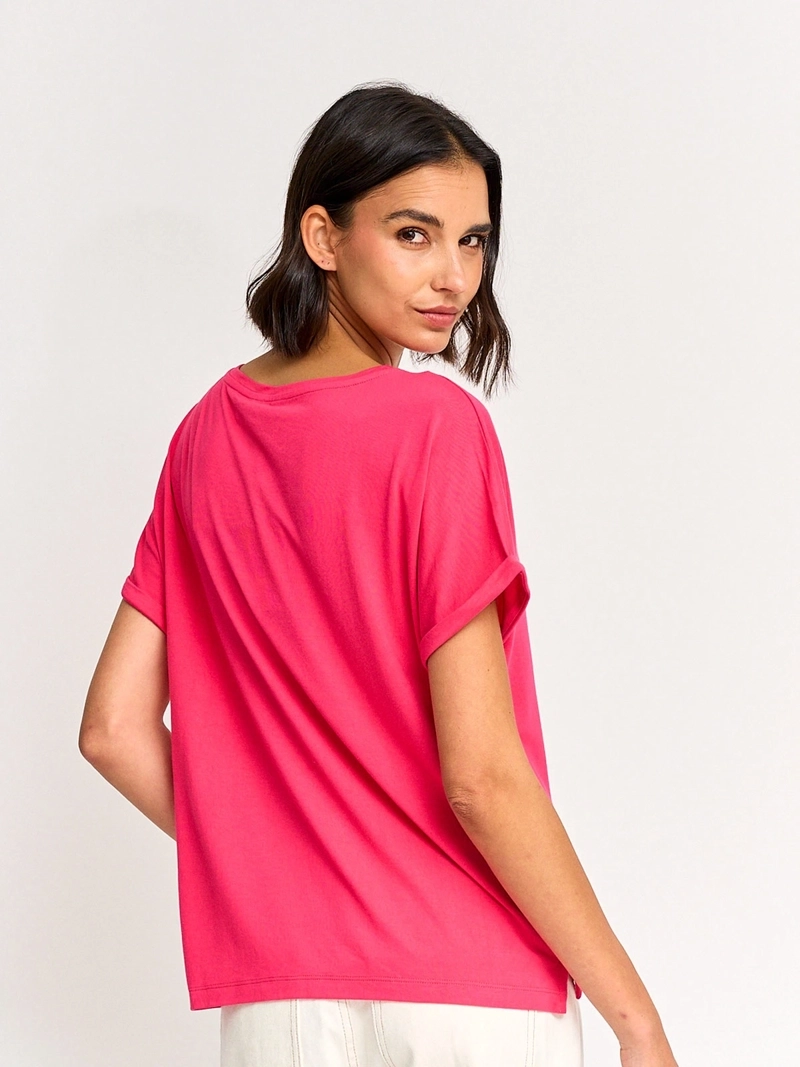 POLERA MUJER CACHAREL CUELLO BOTE MANGA CORTA - 2