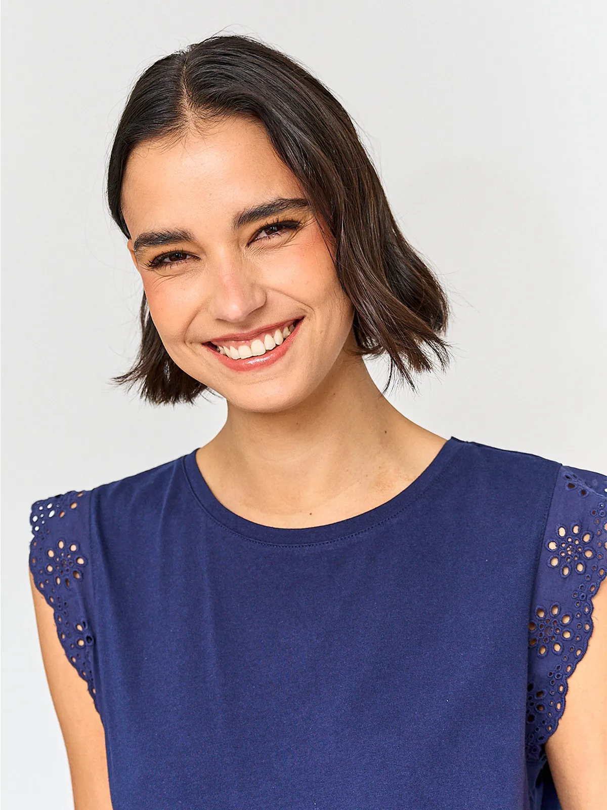 POLERA MUJER REGATTA ALGODÓN MANGA CORTA BRODERIE - 3