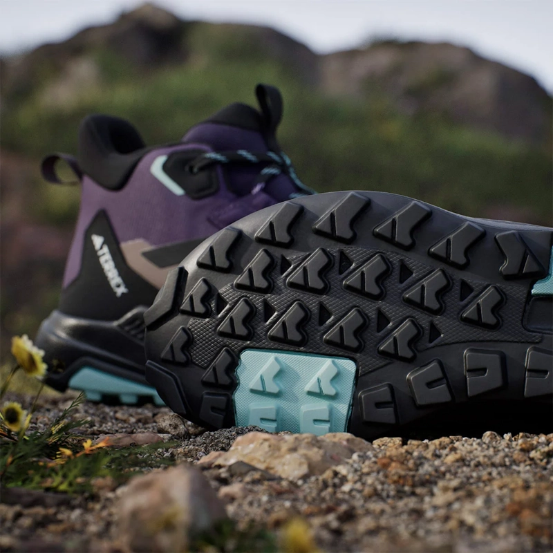 ZAPATILLAS MUJER ADIDAS TERREX TREKKING MORADO ANYLANDER MID RAIN.RDY - 11
