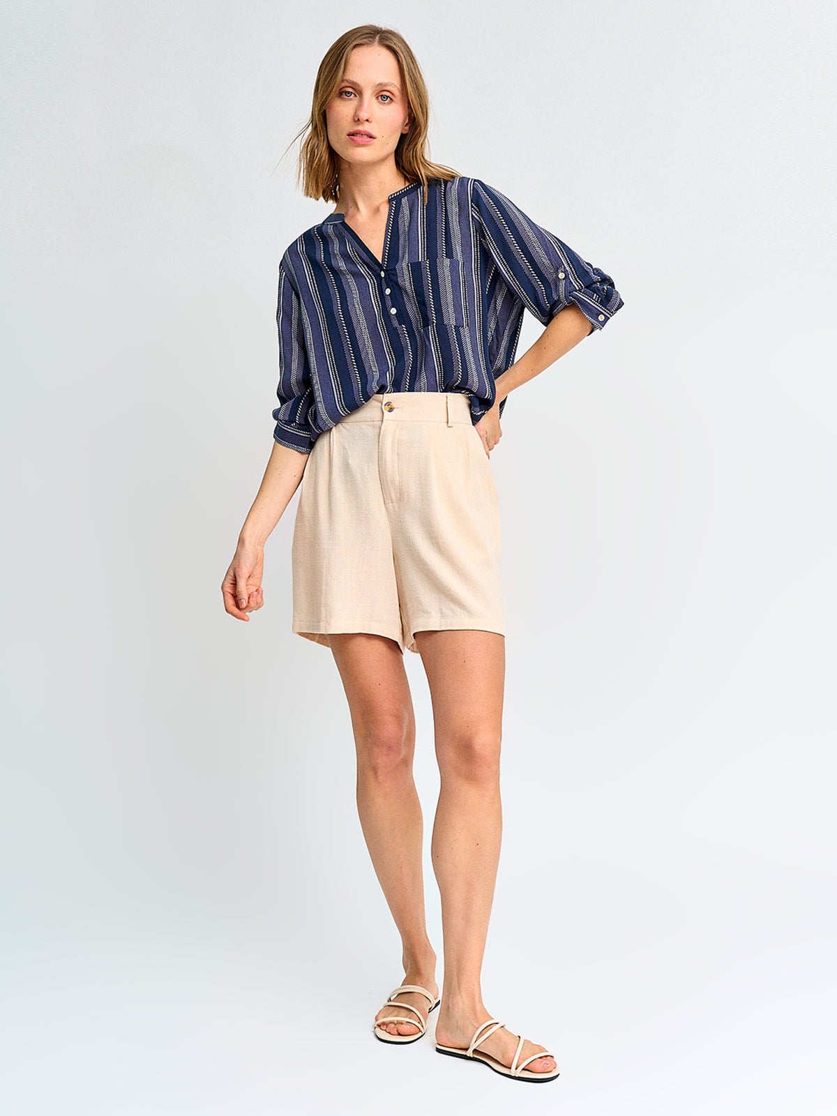 BLUSA MUJER AZIZ CUELLO MAO MANGA 3/4 ESTAMPADA - 4