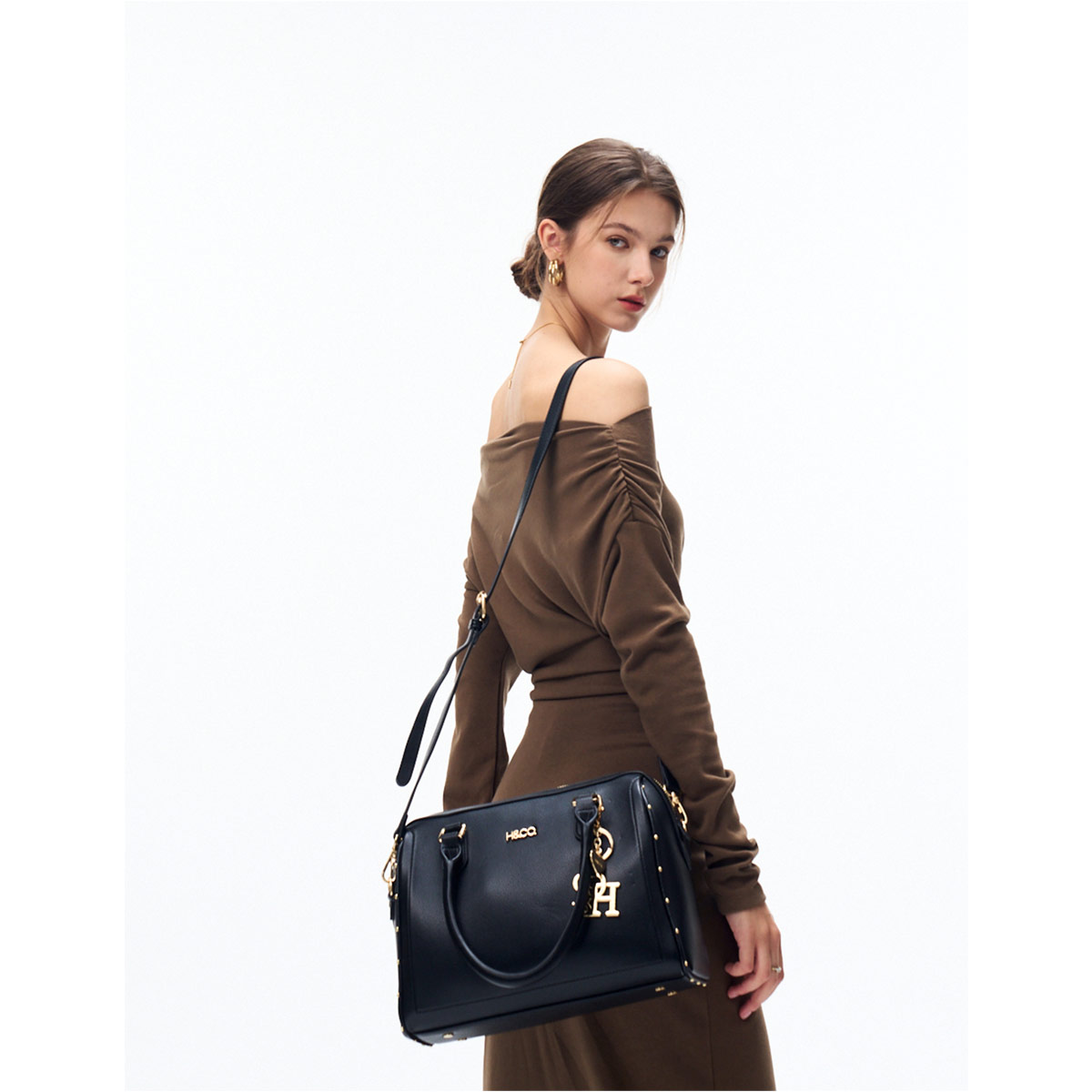 CARTERA H&CO. SYDNEY  - 6