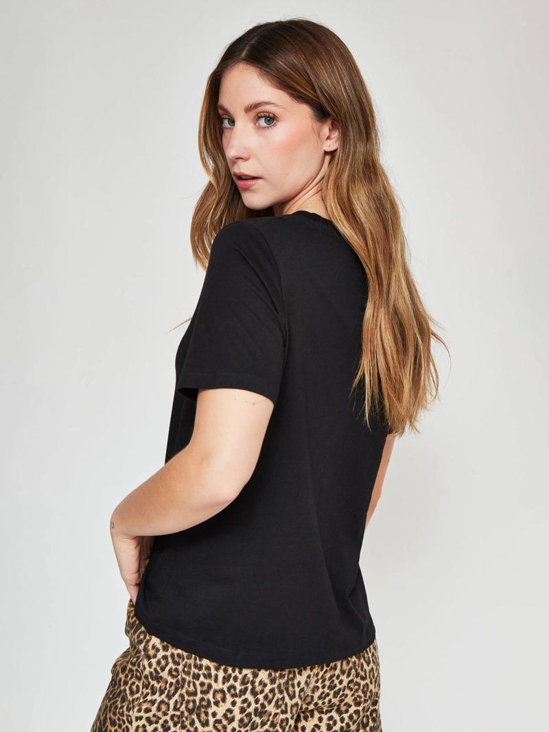 POLERA MUJER ONLY ALGODÓN  - 2