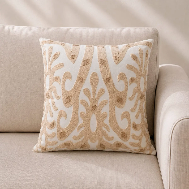 COJÍN RIPLEY HOME BORDADO ABS 45X45 BEIGE - 1