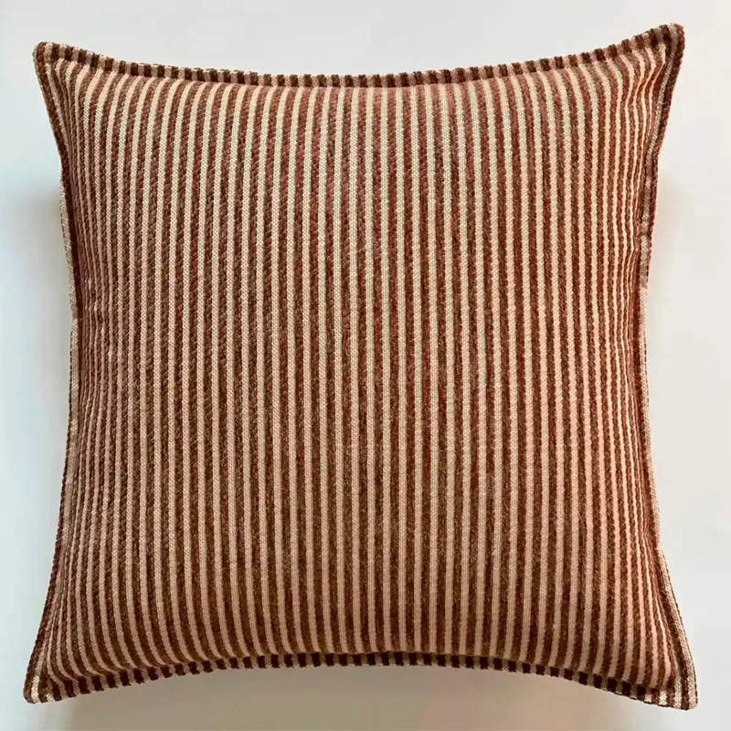 COJÍN RIPLEY HOME LÍNEAS 45X45 CAFÉ - 2