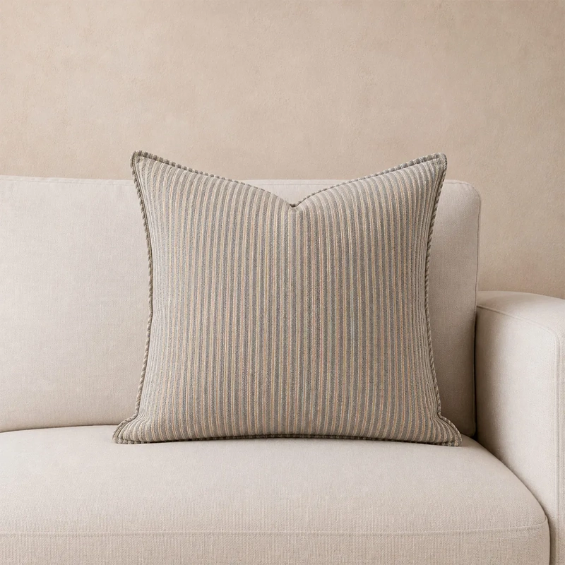 COJÍN RIPLEY HOME LÍNEAS 45X45 CELESTE - 1