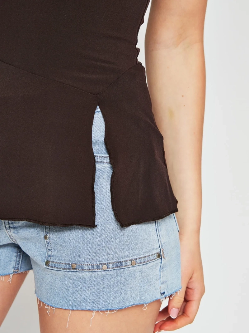 POLERA MUJER INDEX SIN MANGAS ASIMÉTRICO - 3