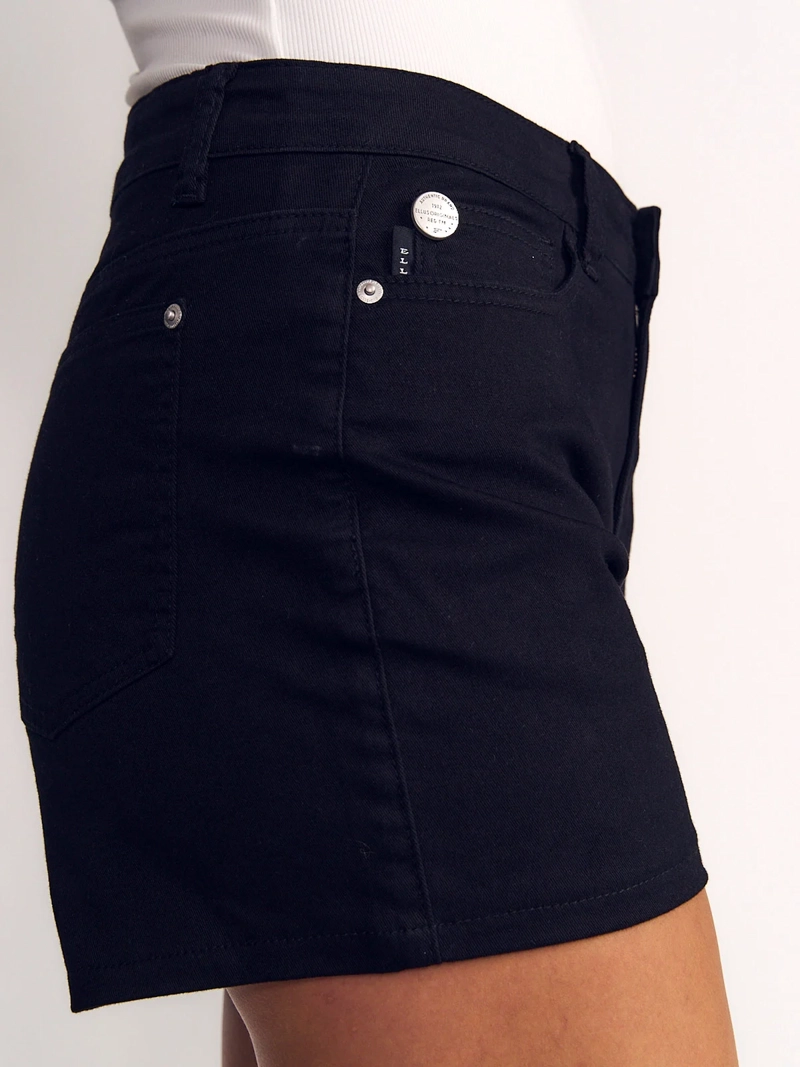 SHORT MUJER ELLUS  - 5