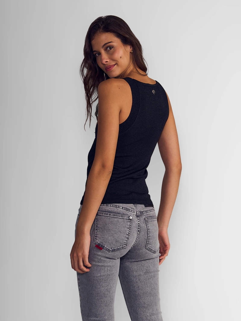POLERA MUJER ELLUS SIN MANGAS - 2