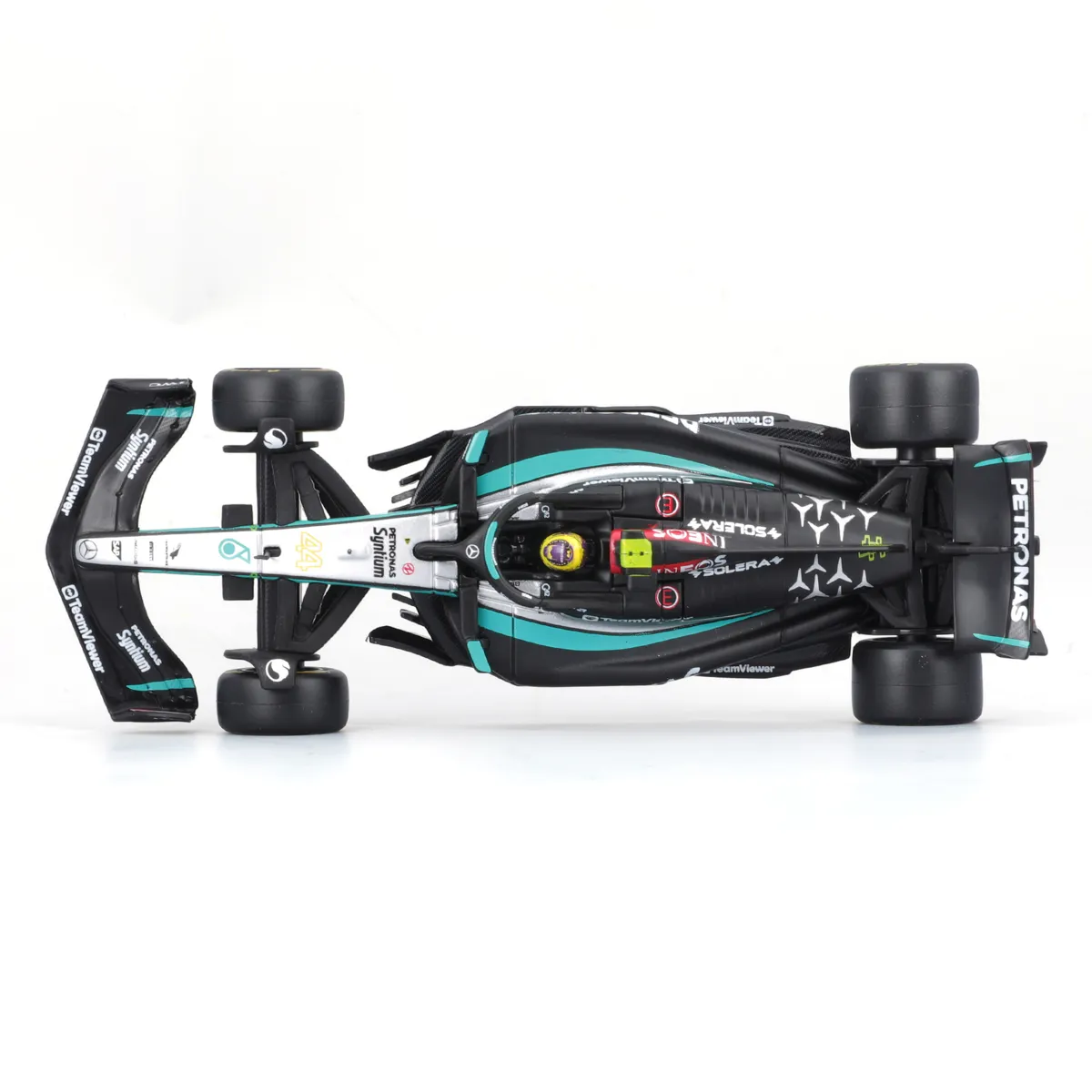 MERCEDES AMG PETRONAS 1:43 - 10