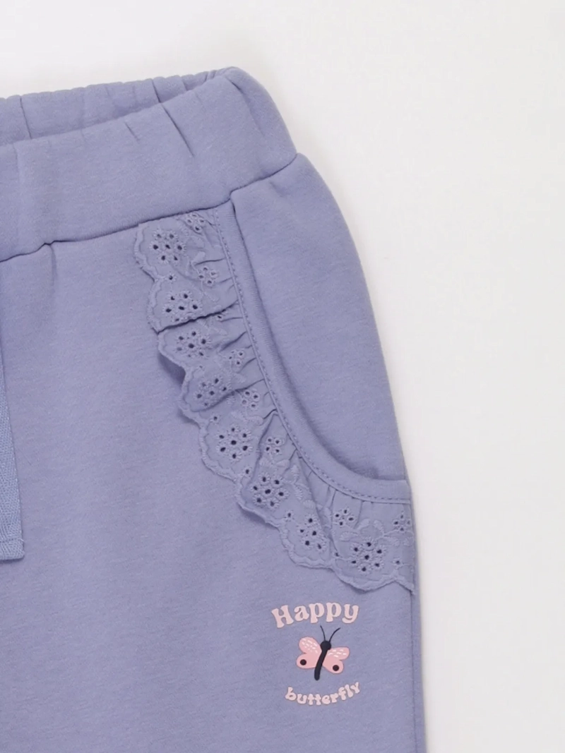 PANTALÓN DE BUZO NIÑA HARVEST VUELOS BRODERIE - 3