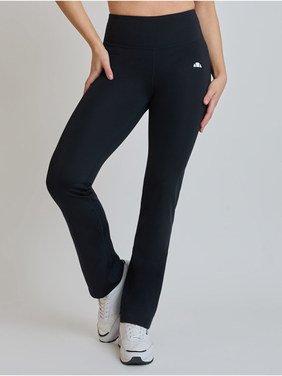 CALZA DEPORTIVA MUJER ELLESSE SALVADORA - 1