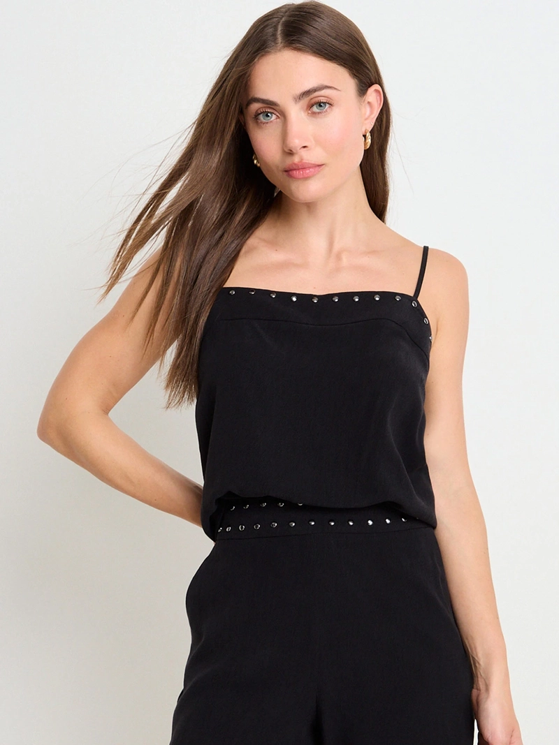 BLUSA MUJER ASH ESCOTE CUADRADO TACHAS
