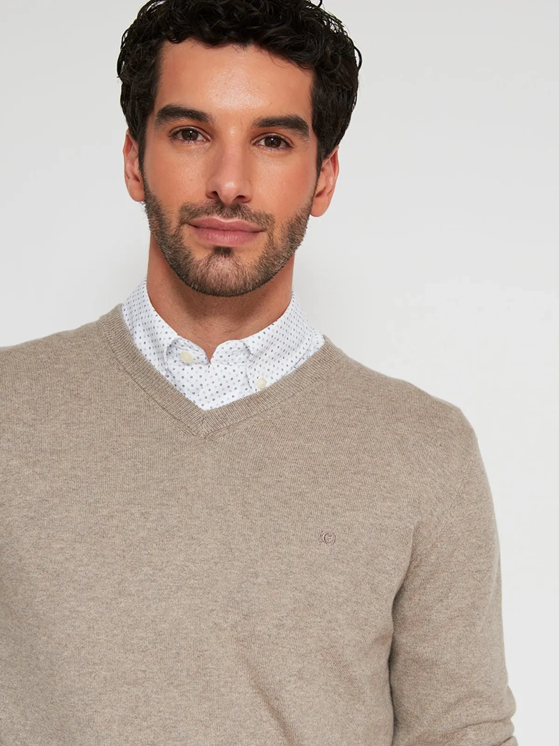 SWEATER HOMBRE CACHAREL CASHMERE CUELLO EN V BÁSICO - 3