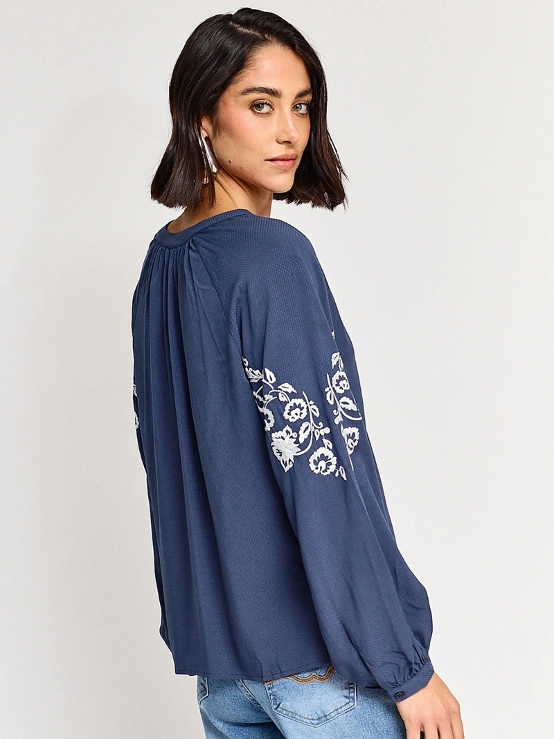 BLUSA MUJER AZIZ MANGA LARGA BORDADA - 2