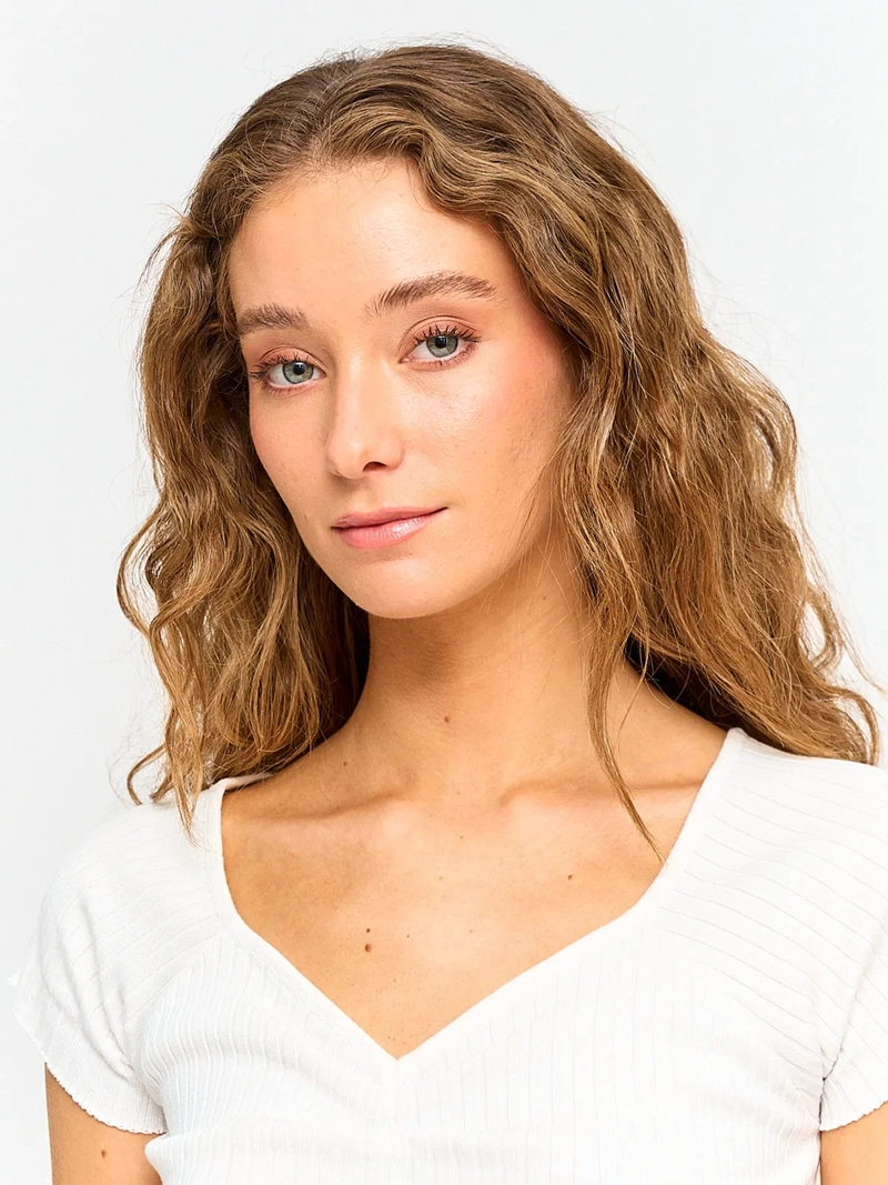 POLERA MUJER INDEX ESCOTE CORAZÓN MANGA CORTA - 3