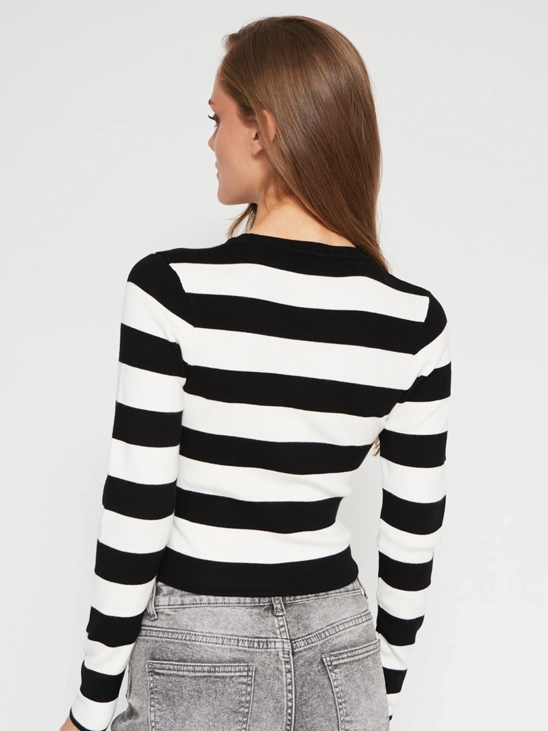 SWEATER MUJER INDEX MANGA LARGA BÁSICO - 2