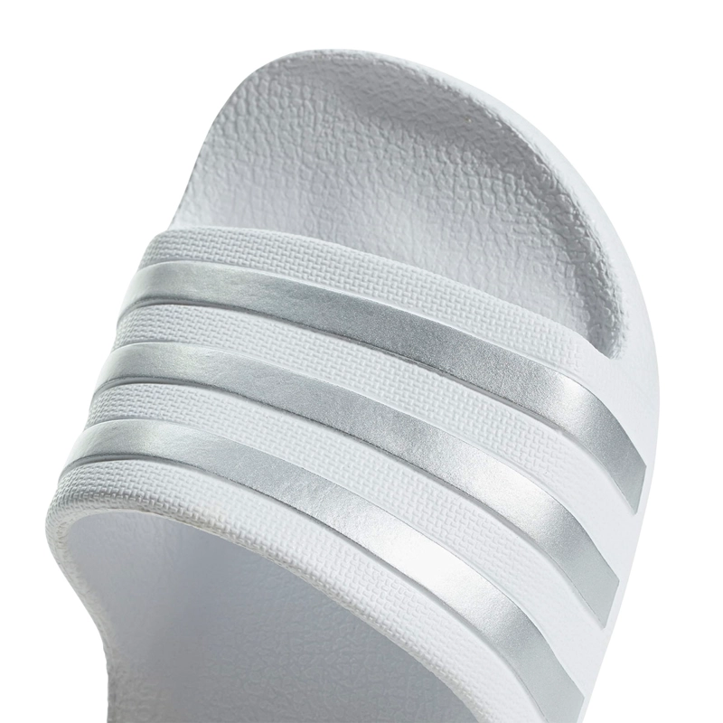 SANDALIAS NIÑO ADIDAS BLANCO ADILETTE AQUA K - 9