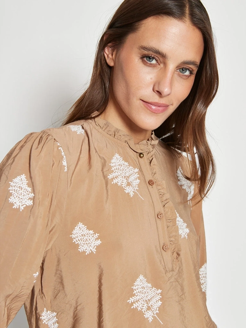 BLUSA MUJER REGATTA MANGA LARGA BORDADA - 3
