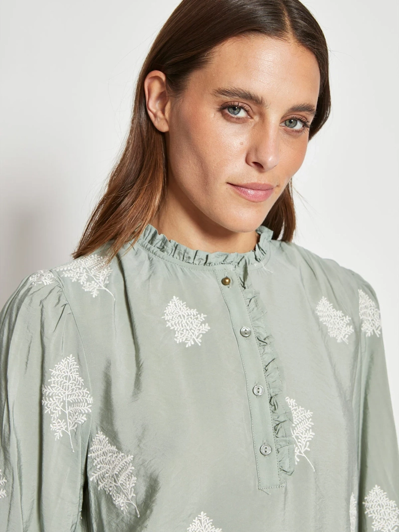 BLUSA MUJER REGATTA MANGA LARGA BORDADA - 3