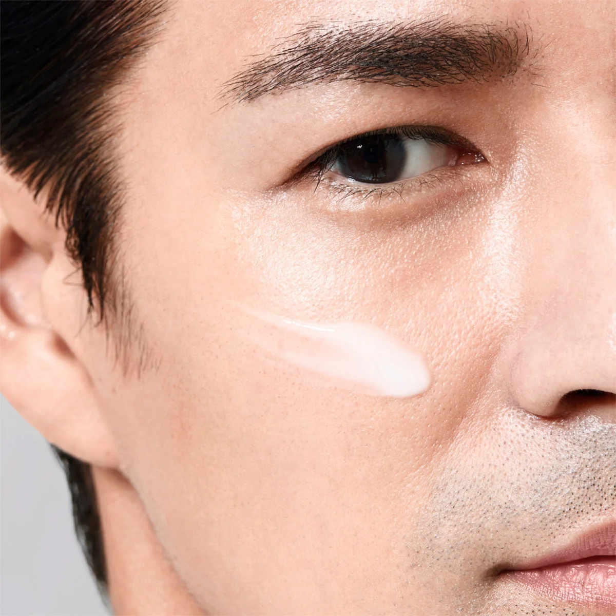 HIDRATANTE PARA HOMBRE SHISEIDO MEN MOISTURIZER EXTRA LIGHT FLUID 100 ML - 5