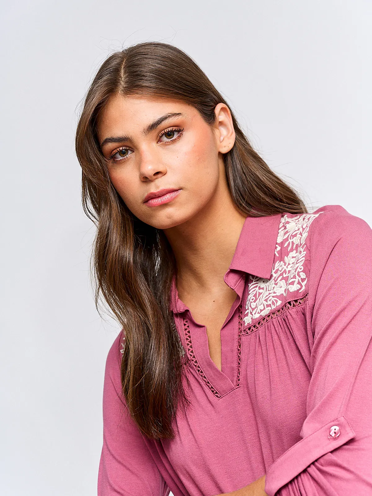 POLERA MUJER TATIENNE MANGA LARGA BORDADO - 3