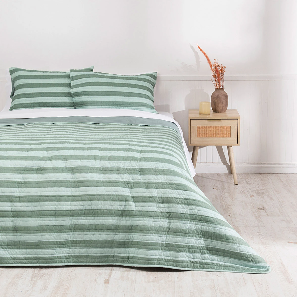 QUILT MASHINI BARCELONA KING VERDE - 1