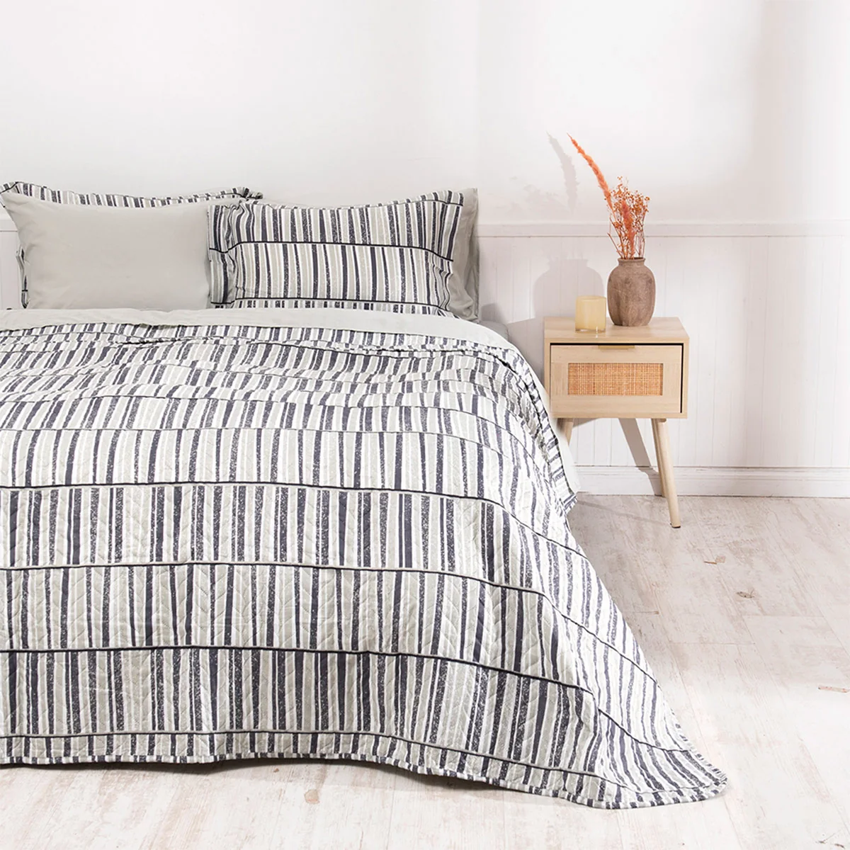 SET QUILT EST + SÁBANA LISA MASHINI KING PIANO - 3