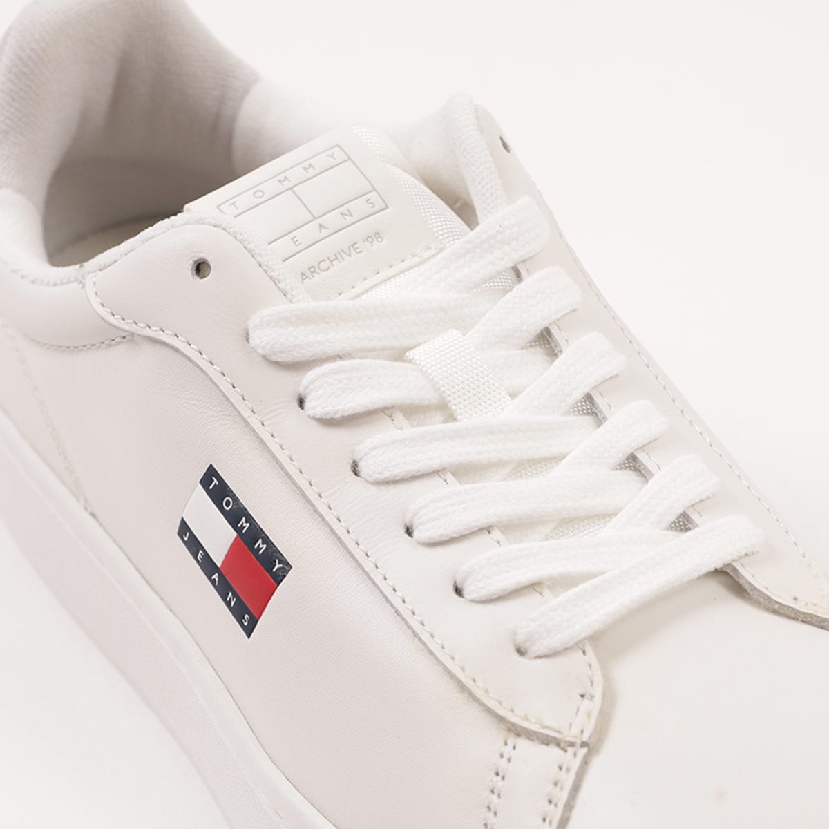 ZAPATILLAS MUJER TOMMY HILFIGER CASUALES BLANCO EN0EN02815YBL  - 8