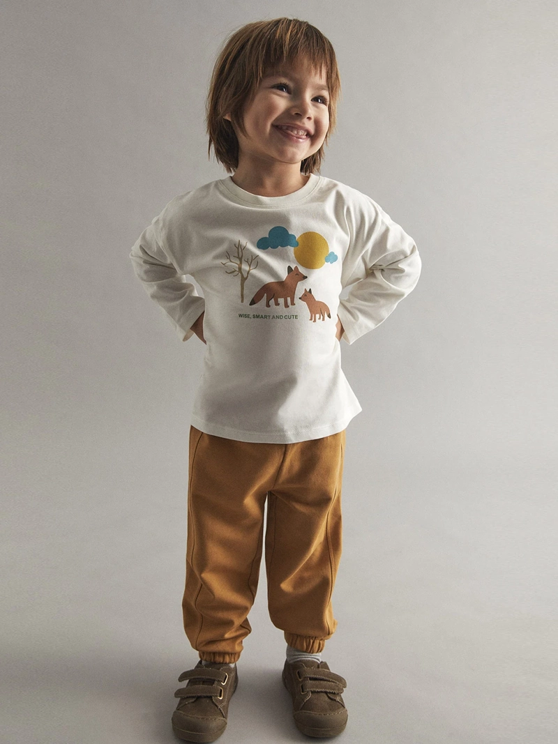 POLERA MANGA LARGA ALGODÓN NIÑO SFERA ESTAMPADA - 1