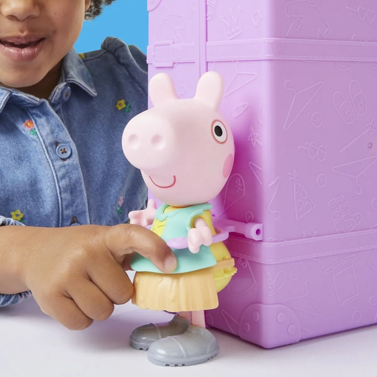 MUÑECA PEPPA PIG EL ARMARIO DE PEPPA - 5