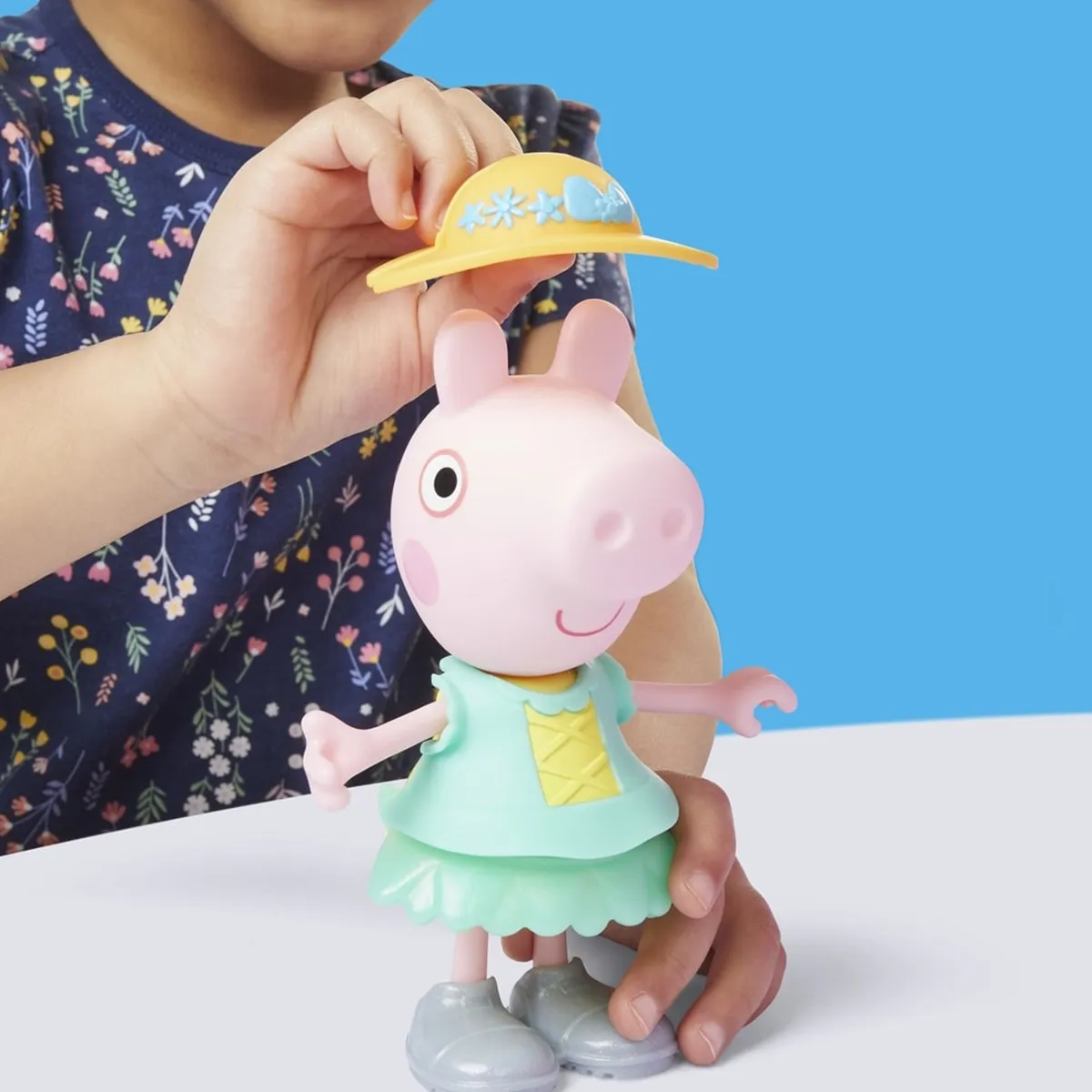 MUÑECA PEPPA PIG EL ARMARIO DE PEPPA - 7
