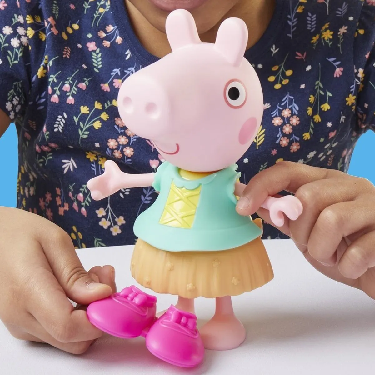MUÑECA PEPPA PIG EL ARMARIO DE PEPPA - 10