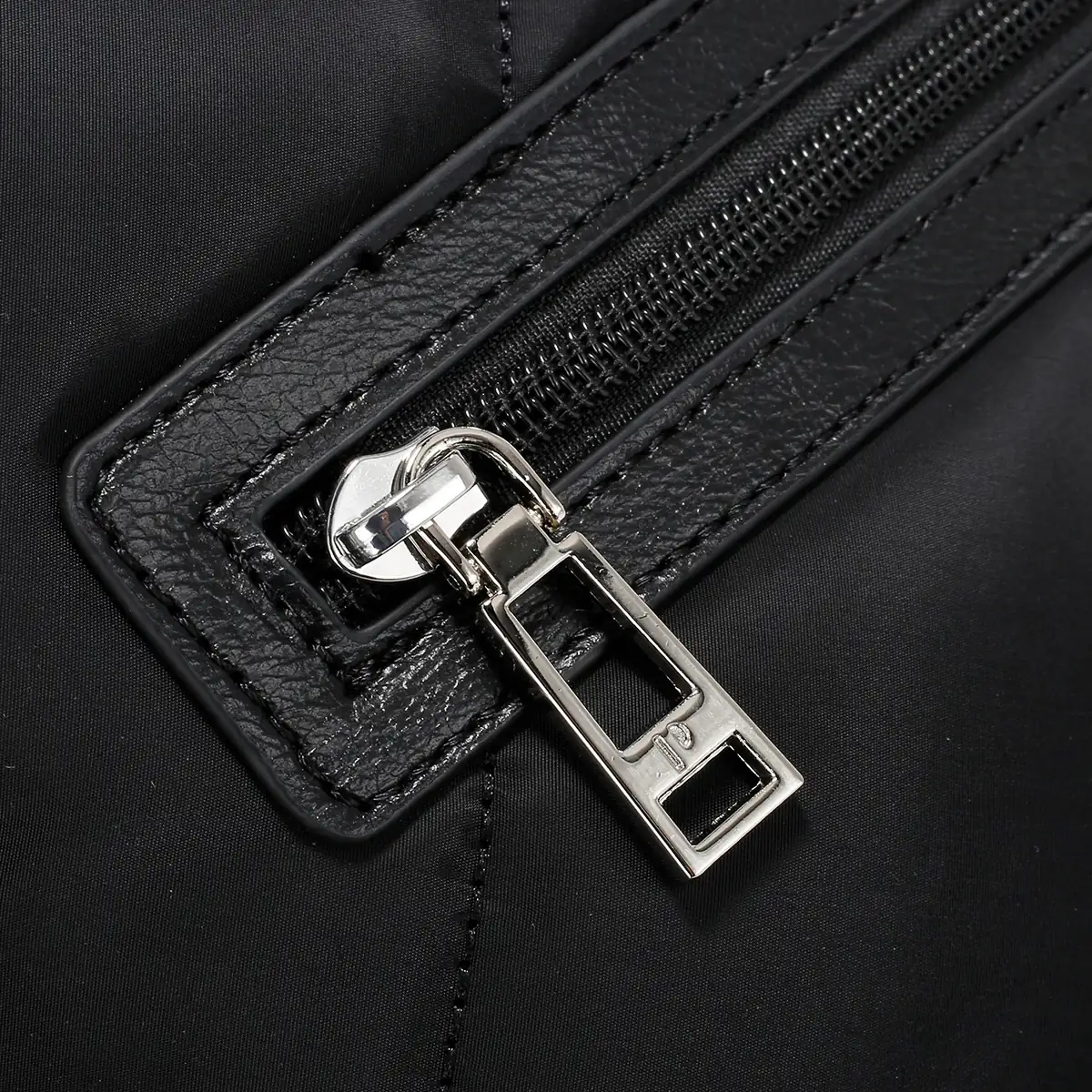 MOCHILA POLLINI NEGRO PC35 - 6