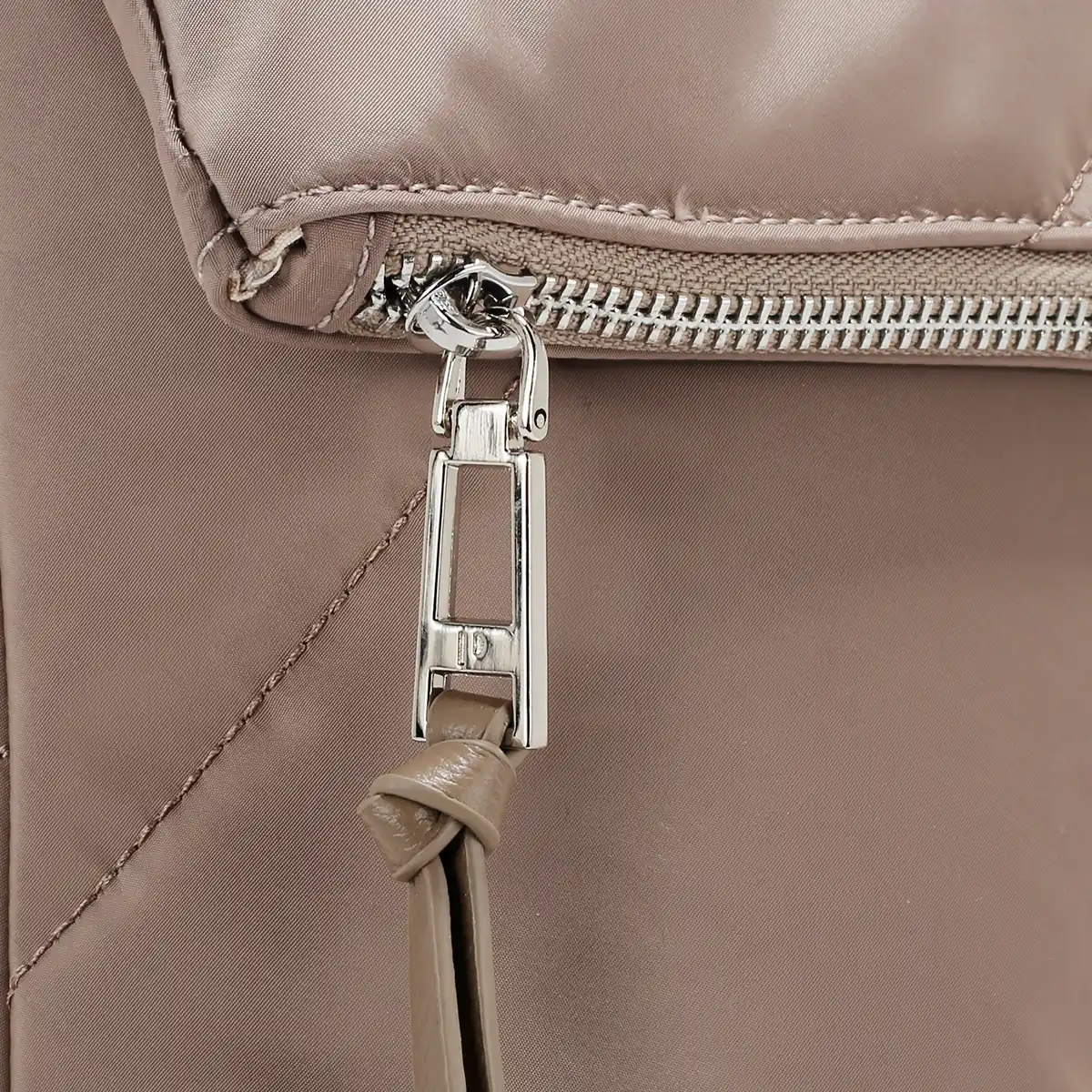 MOCHILA POLLINI TAUPE PC35 - 6