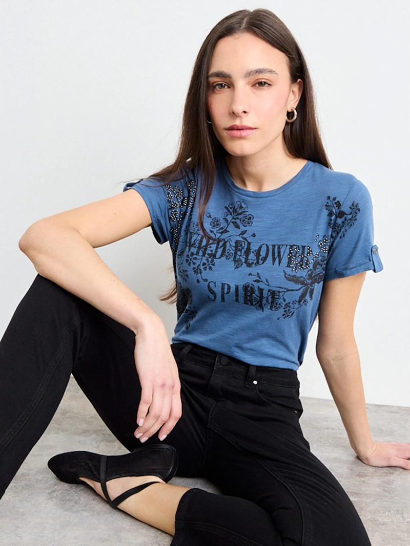 POLERA MUJER IO ALGODÓN ACID WASH ESTAMPADO - 4