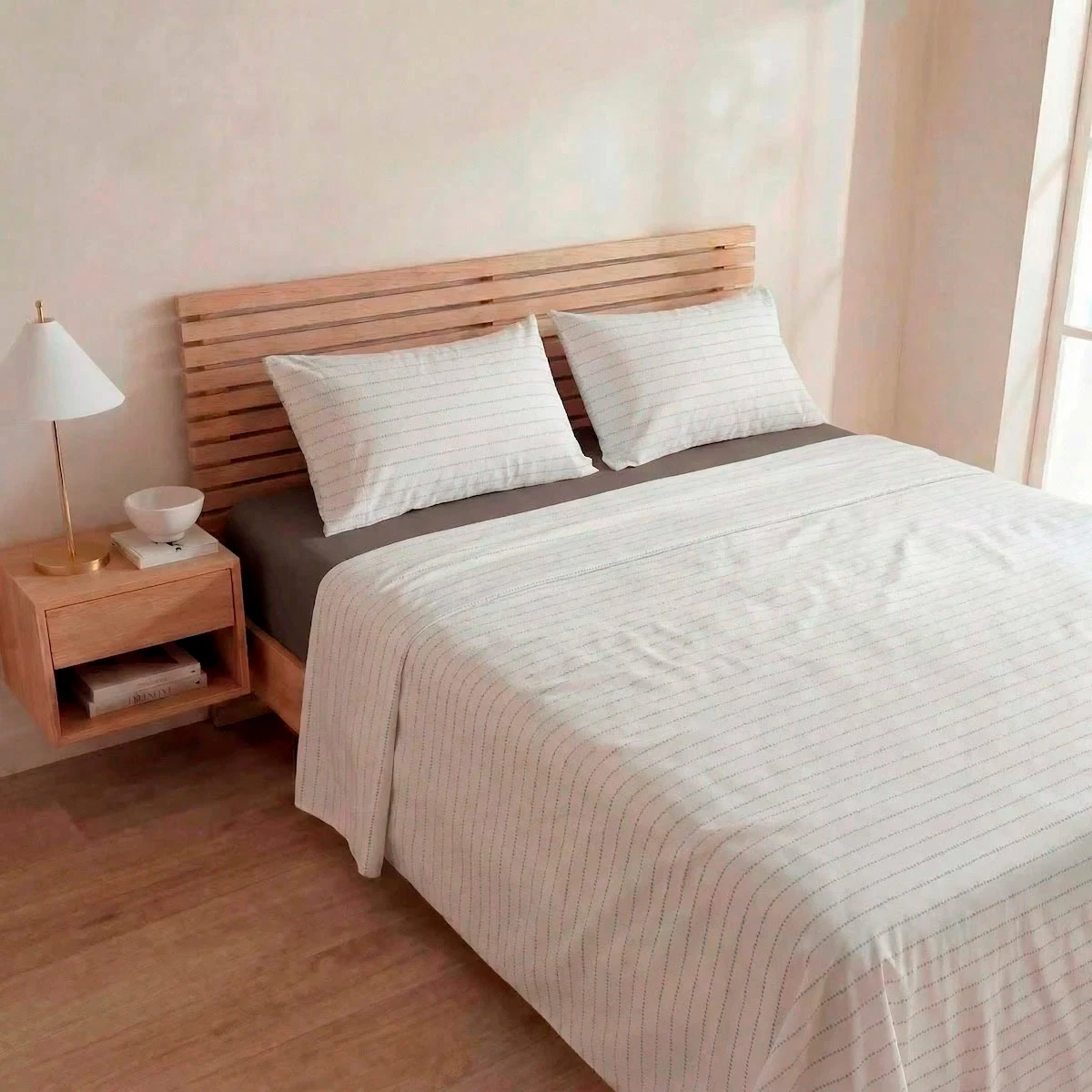 JUEGO DE SÁBANAS RIPLEY HOME ESTAMPADA 180 HILOS KING PESPUNTE NEGRO - 1