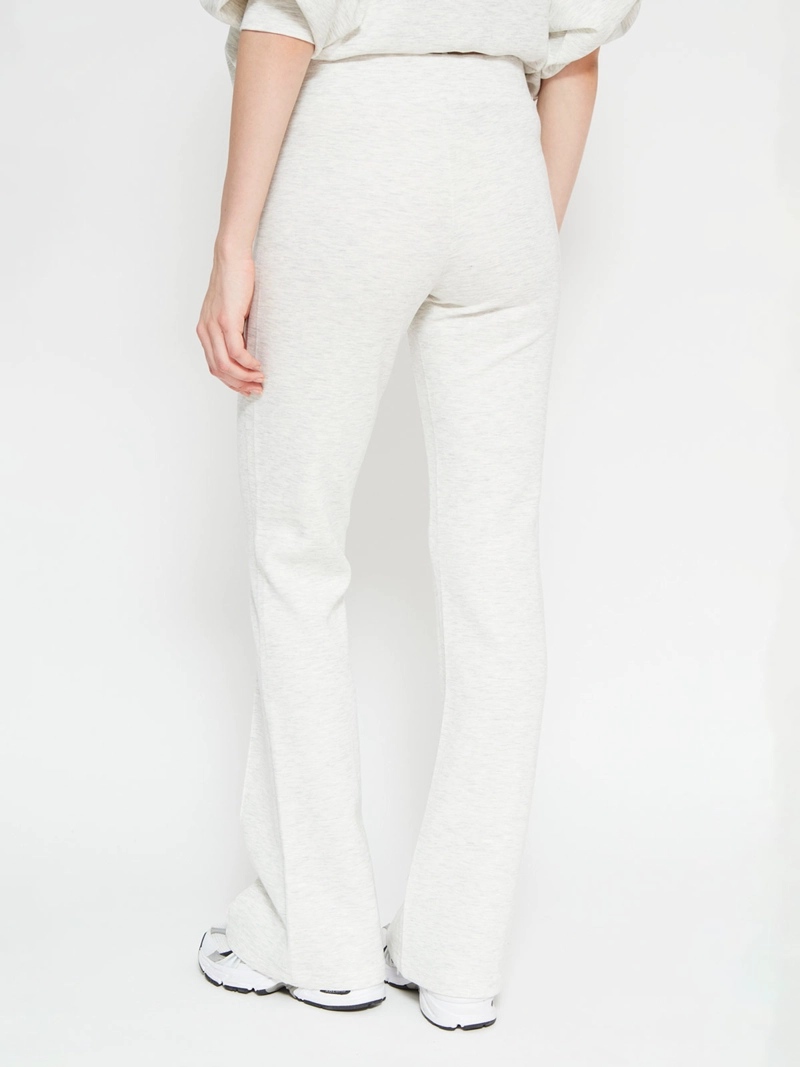 PANTALÓN DE BUZO MUJER INDEX FLARE - 3