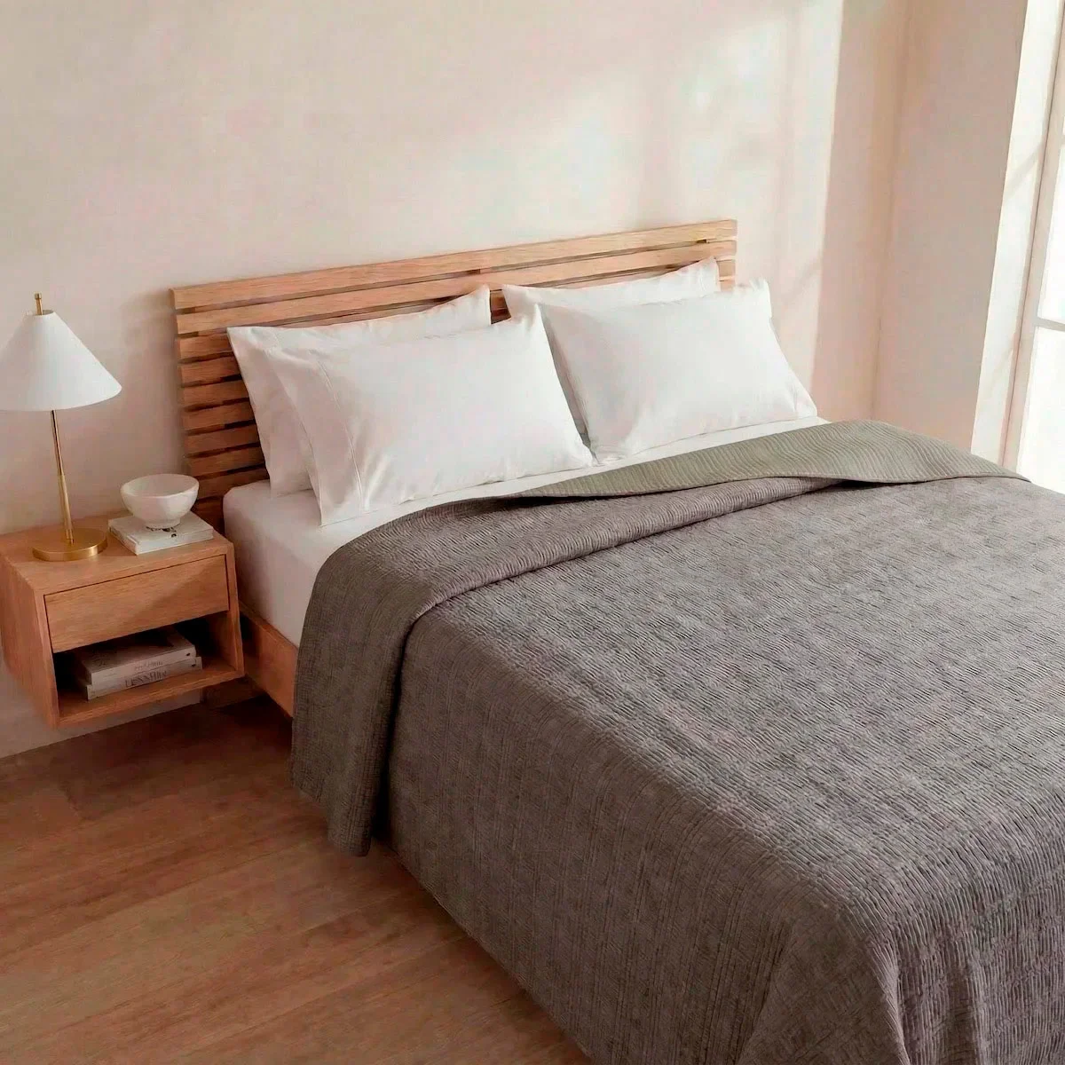 CUBRECAMA RIPLEY HOME VELVET LÍNEAS KING GRIS - 1