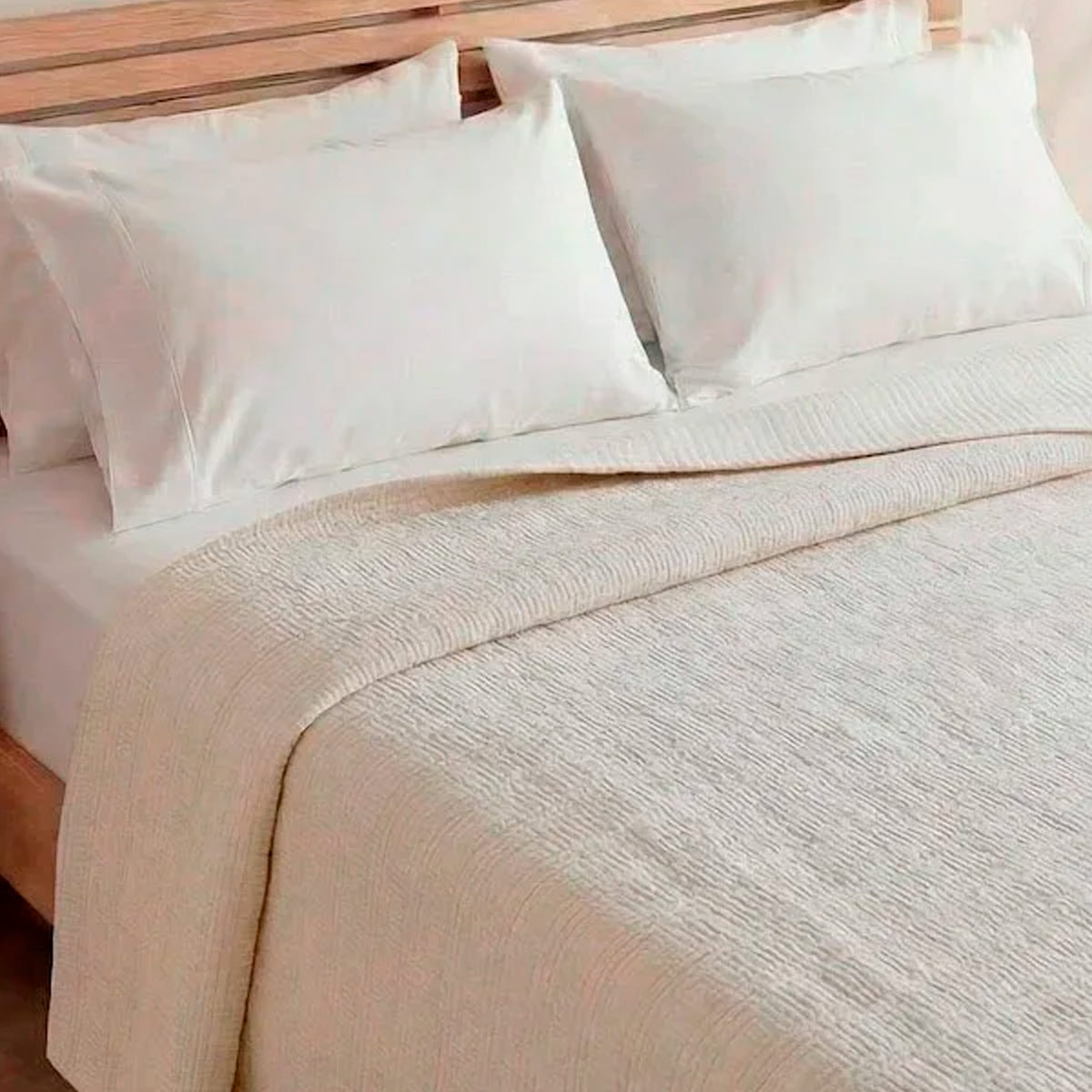 CUBRECAMA RIPLEY HOME VELVET LÍNEAS SÚPER KING GRIS - 2