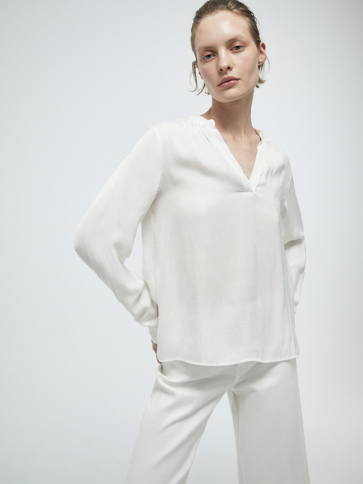 BLUSA MUJER SFERA MANGA LARGA LISA - 2
