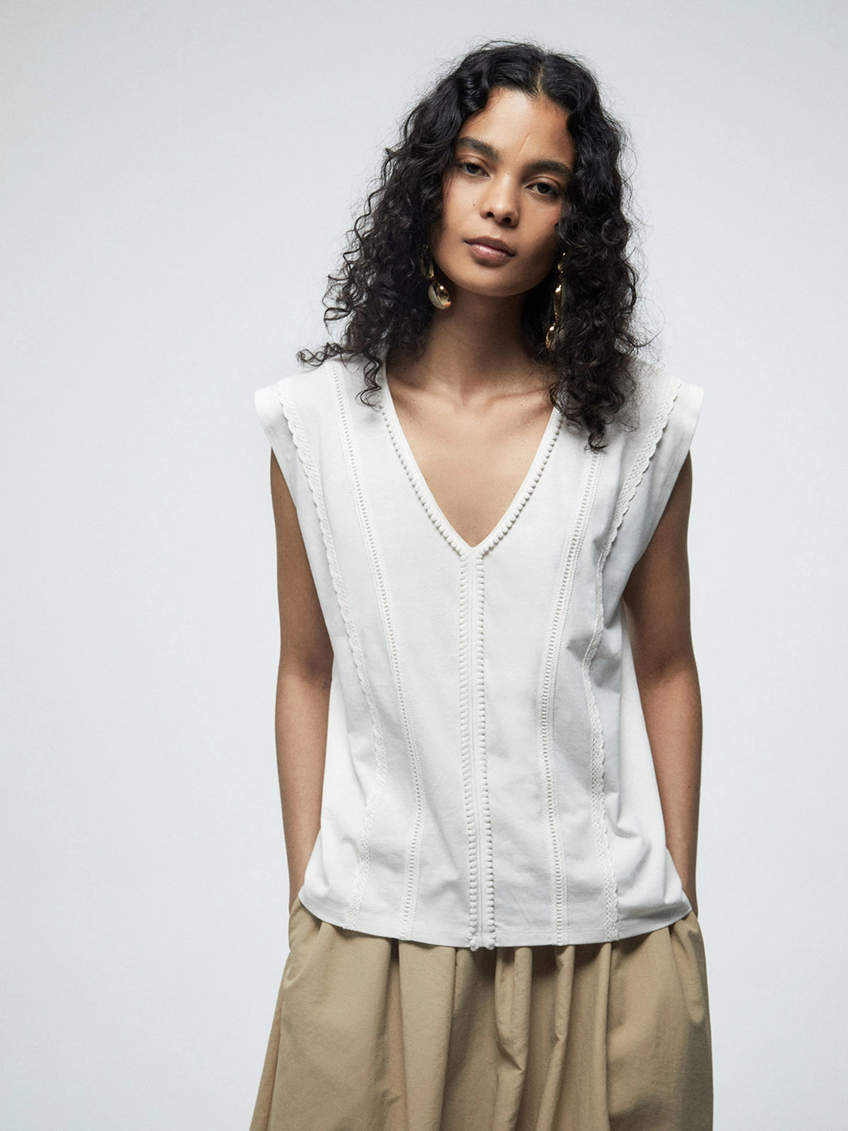 POLERA MUJER SFERA ALGODÓN SIN MANGAS BOLITAS - 2