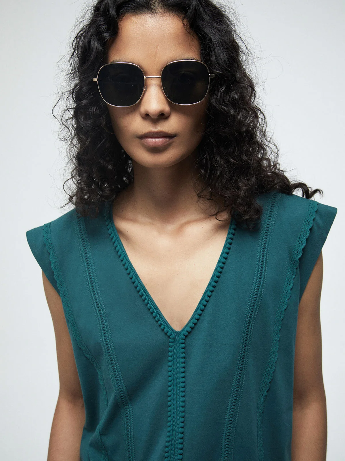 POLERA MUJER SFERA ALGODÓN SIN MANGAS BOLITAS - 3