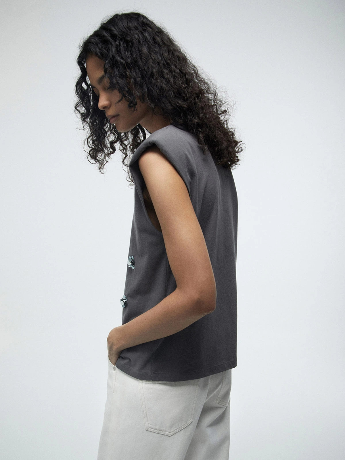 POLERA MUJER SFERA ALGODÓN SIN MANGAS LENTEJUELAS - 2
